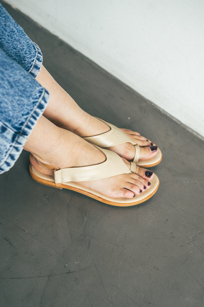 Sandalia Flip Flop Marfil